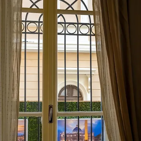 Palestro Apartment *