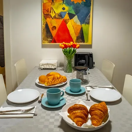Palestro Apartment *